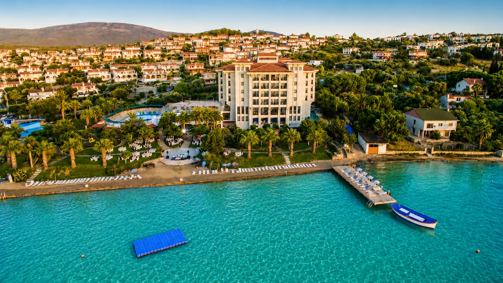 Muup Resort Çeşme deniz ve tesis görünümü