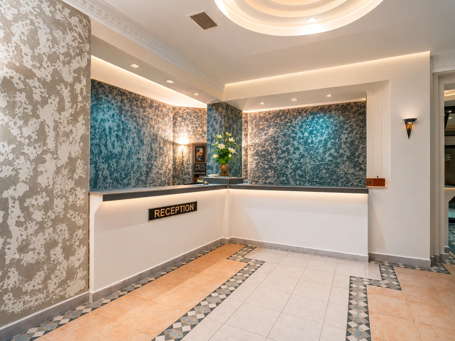 Muup Resort açık büfe yemek hattı