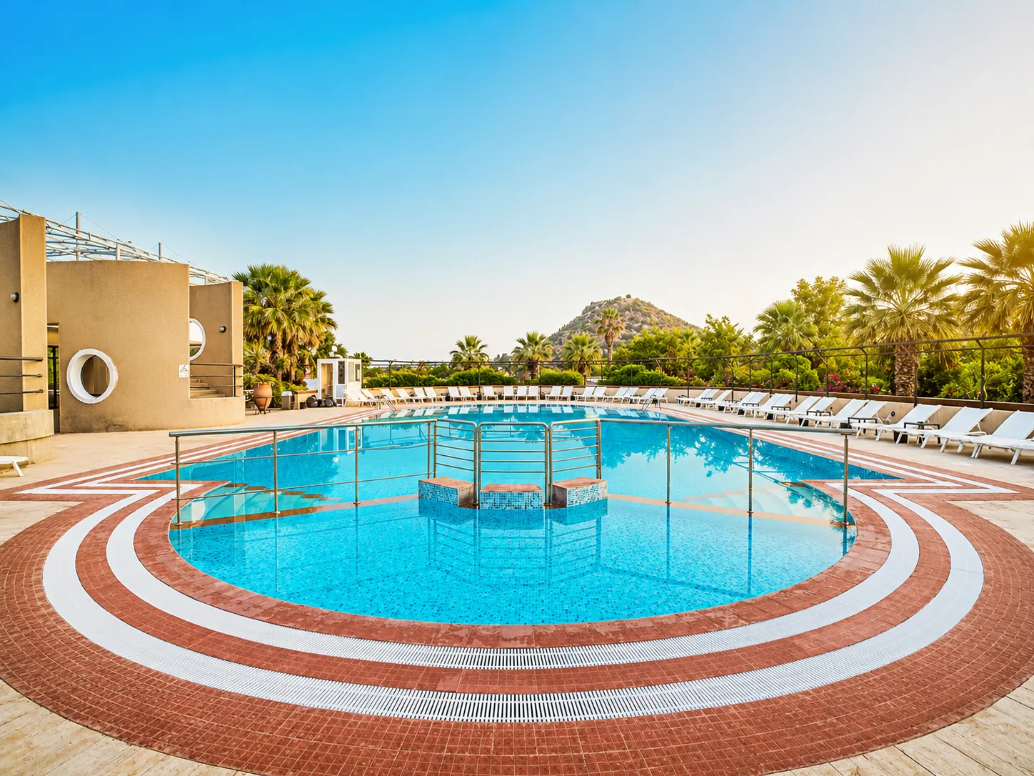 Muup Resort açık büfe sıcak yemek alanı